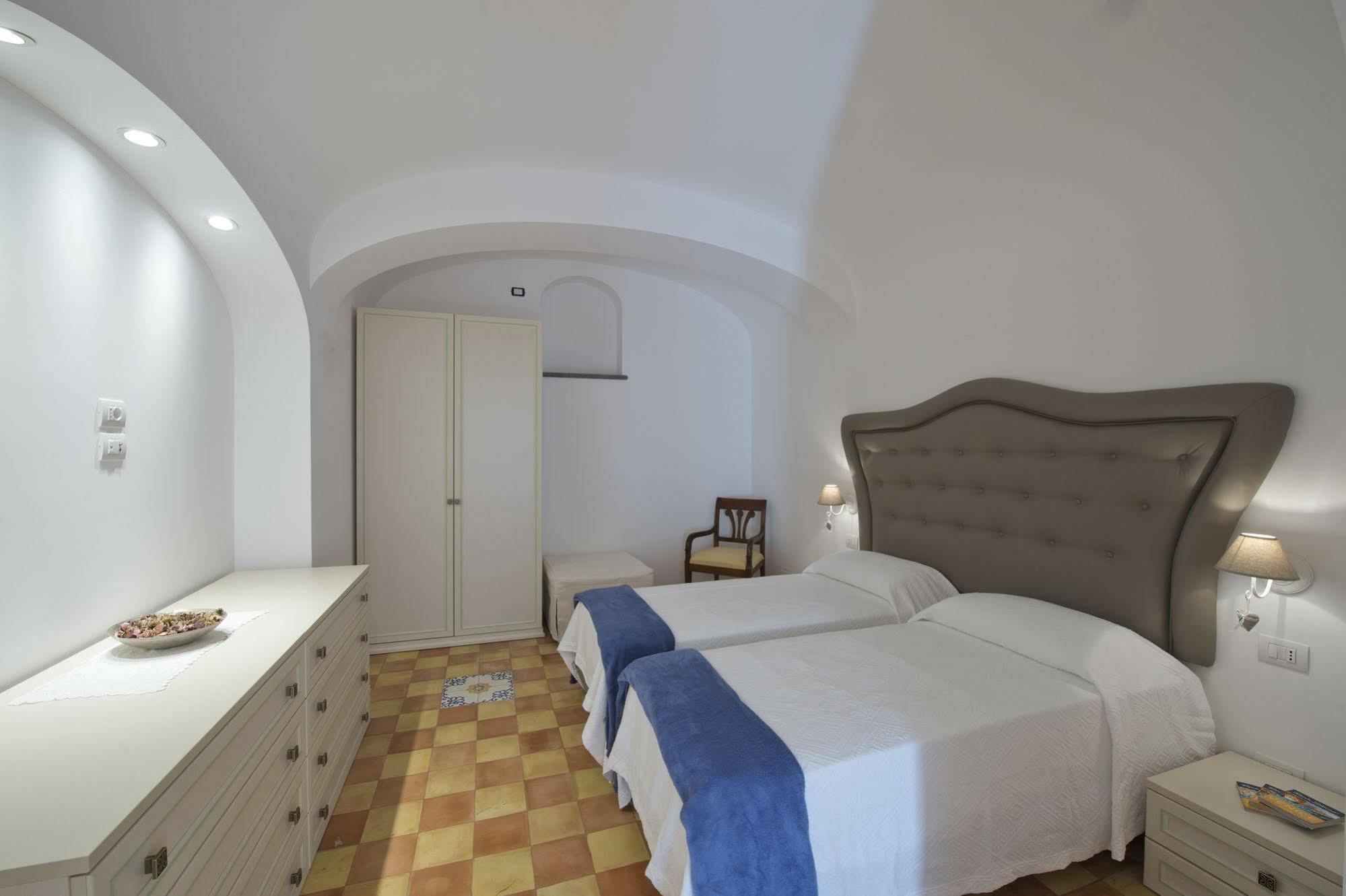 Golden Vaults Praiano Eksteriør billede