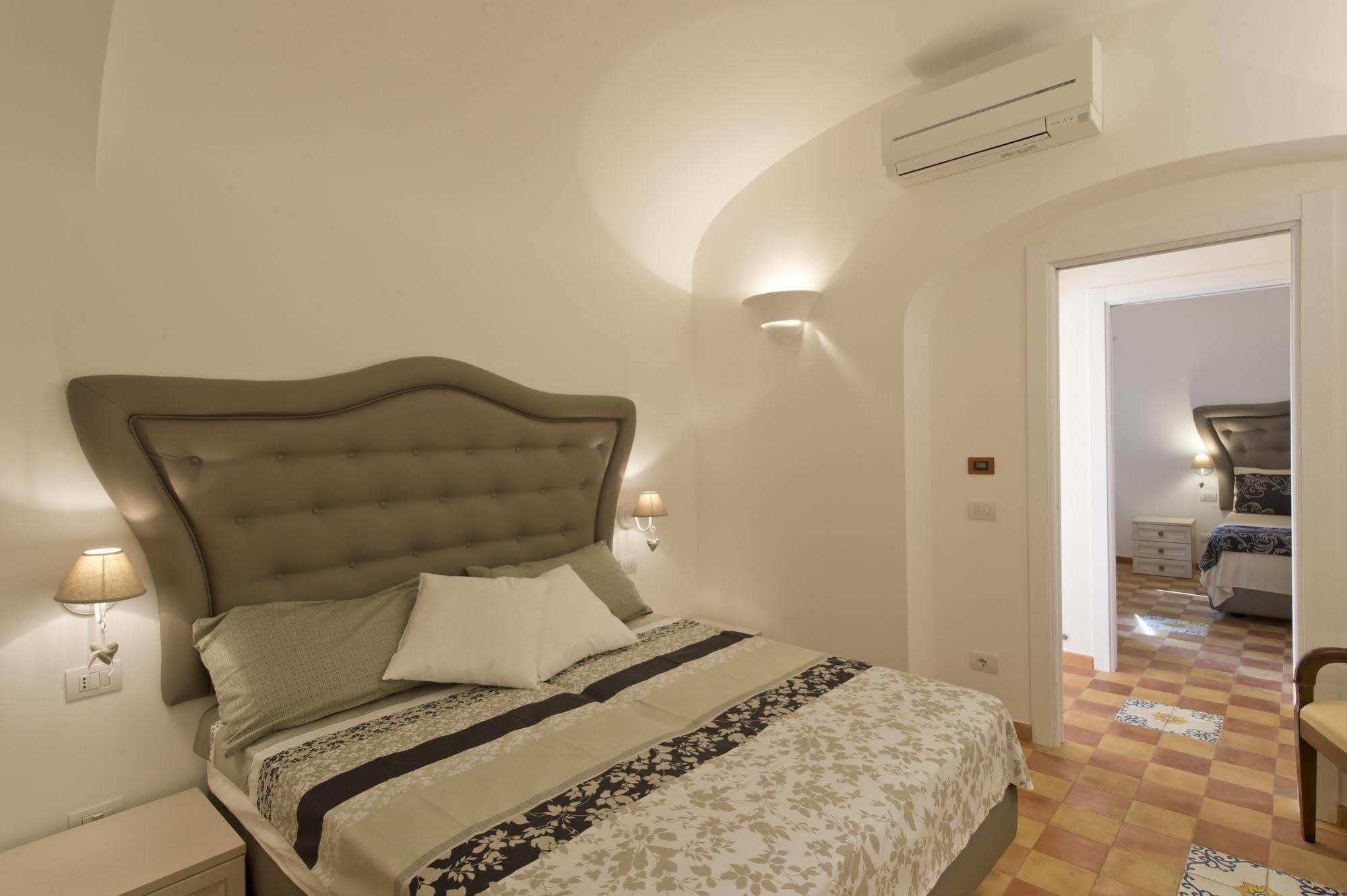 Golden Vaults Praiano Eksteriør billede